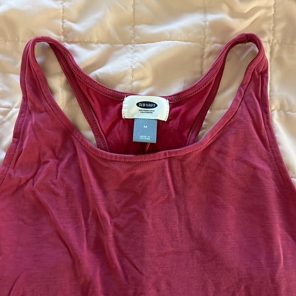 Old Navy Razorback Tank - Picture 4 of 5